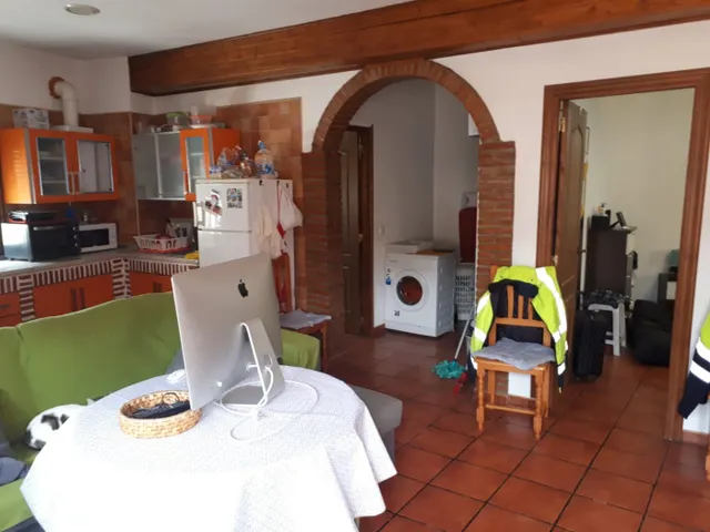 VIVIENDA DE DOS  APARTAMENTOS Y LOCAL EN SERÓN (AMERÍA). — 18