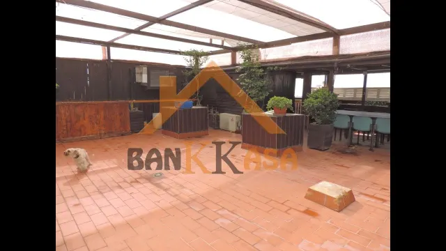 SE VENDE VIVIENDA SOBRE LOCAL EN SANTA MARÍA DEL ÁGUILA — 38