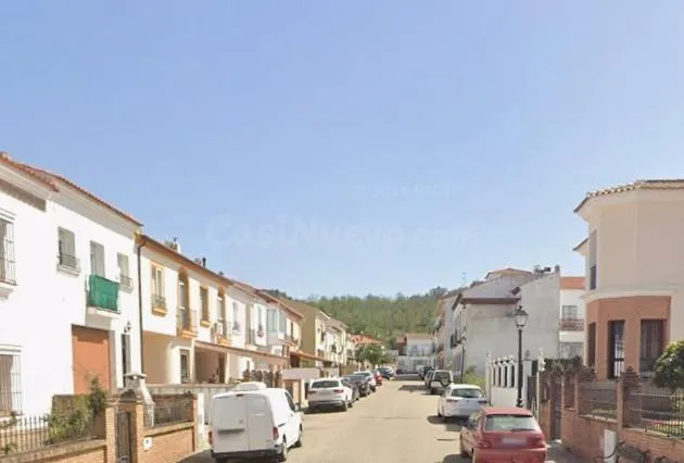 ADOSADO EN CORTEGANA
