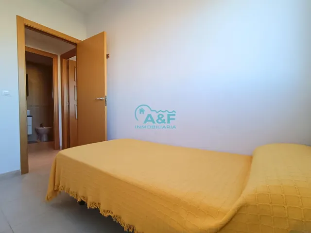 AYF INMOBILIARIA VENDE APARTAMENTO PRIMERA LINEA — 50