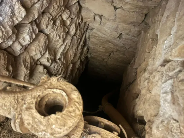 Finca con pozo productivo y maset en Valjunquera — 13