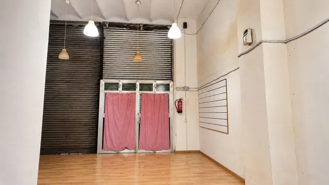 Local con trastienda en venta en calle Aragón, Barcelona: 15 - foto 5