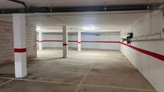 VENTA DE LOTE DE PARKING EN CENTRO COMERCIAL - foto 5