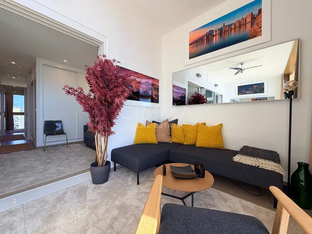 Exclusivo Piso Seminuevo en Playa de Poniente, Benidorm — 32