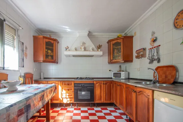 Casa independiente con jardín, patio y azotea en San Fernand - foto 3