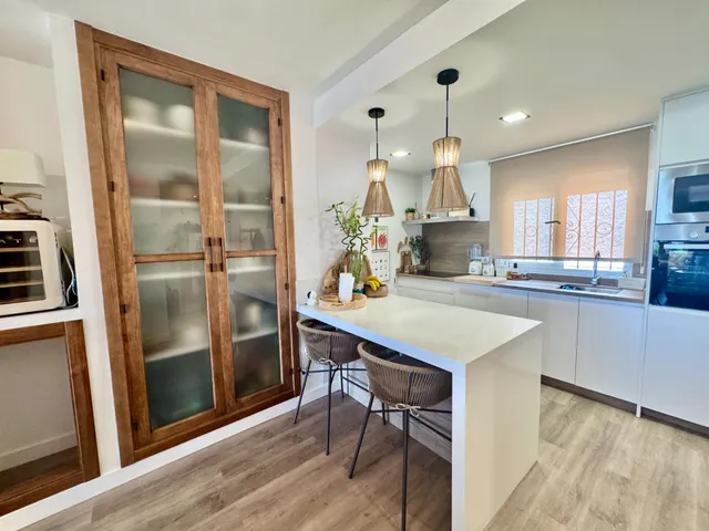 Venta de casa adosada con tres dormitorios en Benalmádena Costa, Málaga, Costa del Sol — 20