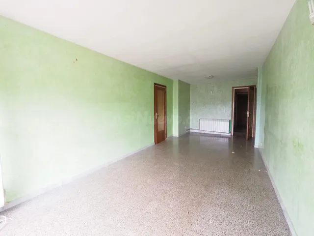 SE VENDE ÁTICO EN BERGA - foto 3
