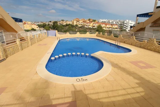 Encantador Ático en Orihuela Costa, ¡Tu Refugio Ideal! — 25