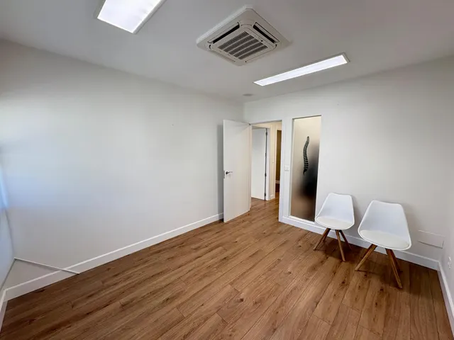 OFICINA NUEVA EN PLENO CENTRO DE PONFERRADA — 4