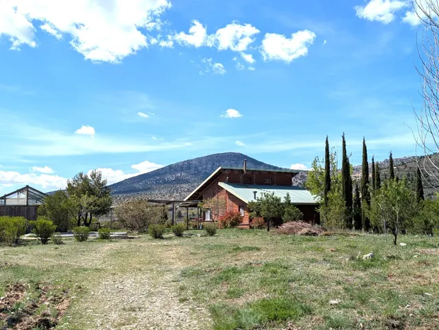Exclusiva finca con viñedos y bodega en Inazares - foto 2
