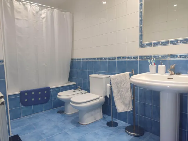 EXCELENTE UNIFAMILIAR CON VAROS AMBIENTES PARA LA FAMILIA — 15