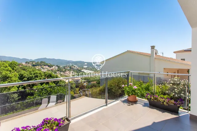 Casa en venta en Sant Cebrià de Vallalta - Urb. Vistamar — 24