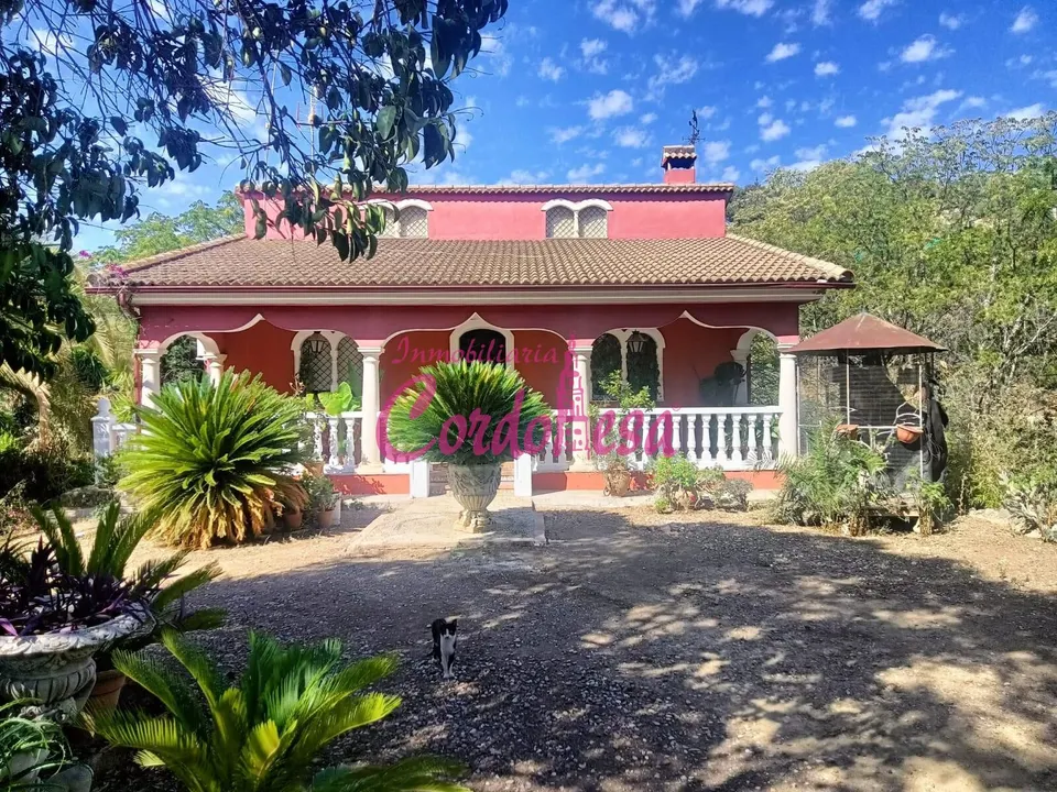 CASA EN CUEVAS BAJAS
