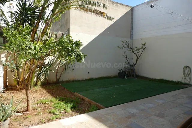 PLANTA BAJA CON JARDÍN EN CRIST REI