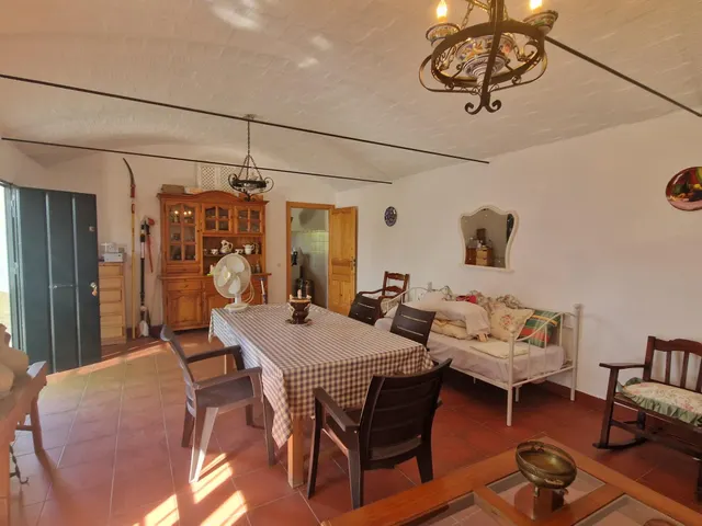 Finca rústica con dos viviendas, piscina y 56.000 m2 de tierras de regadío a 10 minutos de Jerez — 37