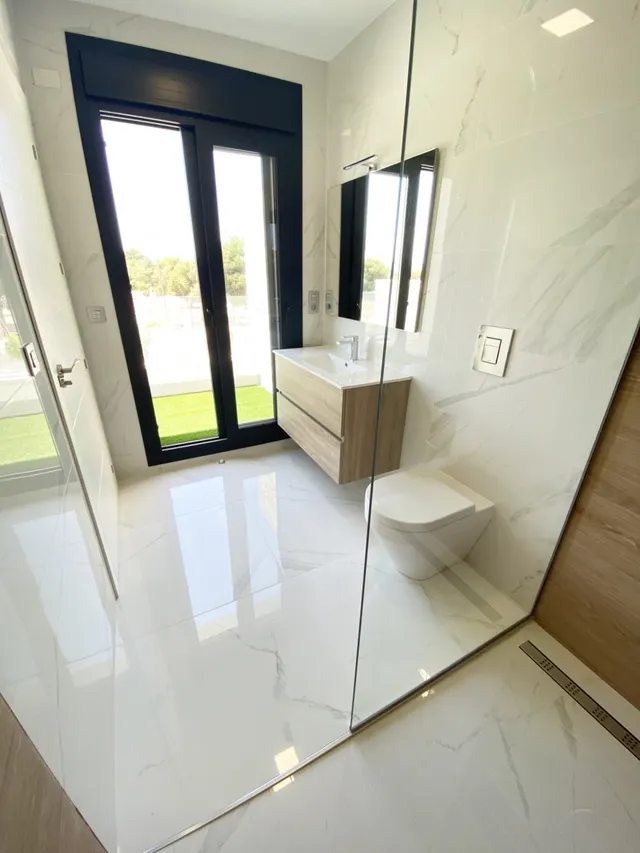 CHALET DE DISEÑO INDEPENDIENTE — 38