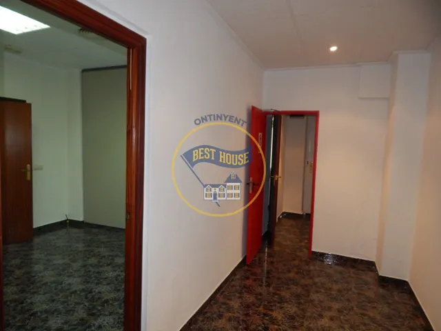 LOTE DE TRES LOCALES EN EL LLOMBO — 9