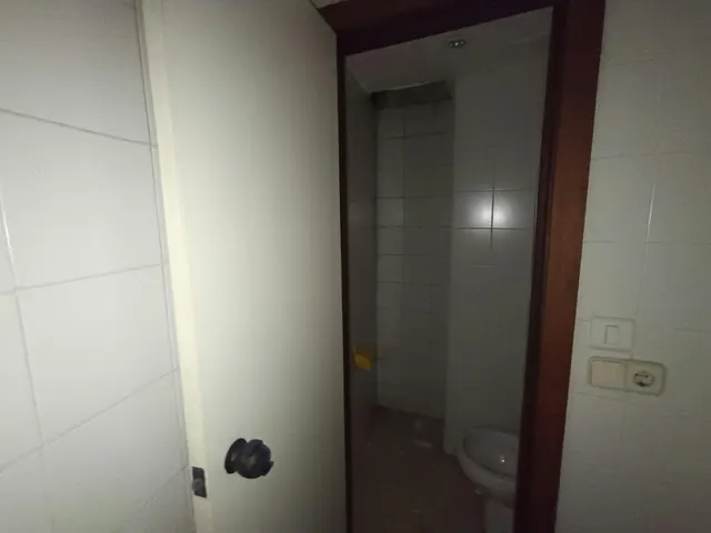 ¡INCREIBLE OPORTUNIDAD! Local comercial en Sanjurjo Badía — 8