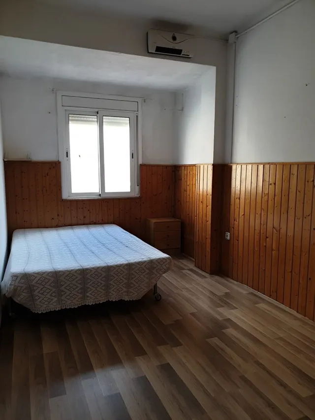 Ático con terraza de 20 m2 , tres habitaciones — 19