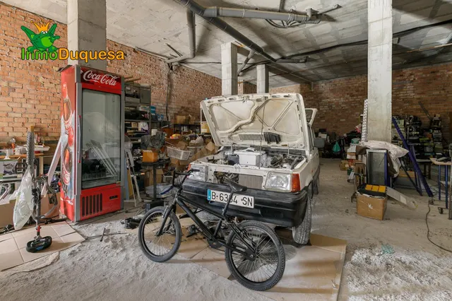 Gran local comercial de 222 m2 en ATARFE. - foto 5