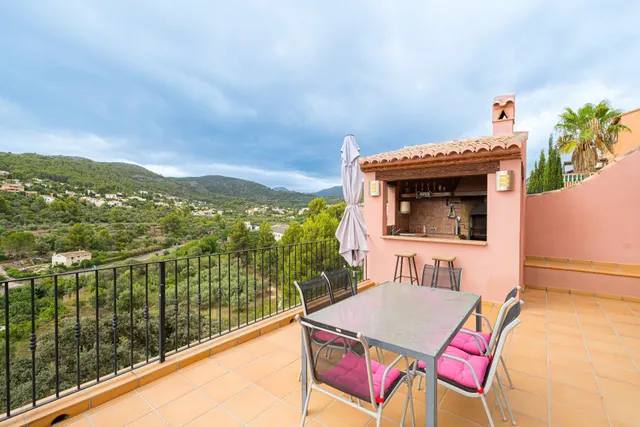 Villa  de 5 dormitorios en venta en Orba, Costa Blanca. — 31