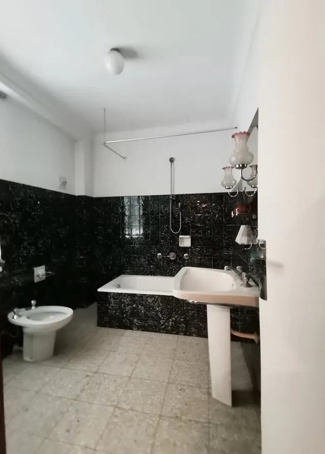 CASA A LA VENTA EN ZONA AVENIDA DE LA CONSTITUCION — 25