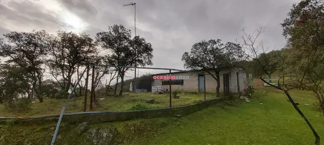 FINCA RUSTICA CON VIVIENDA — 27