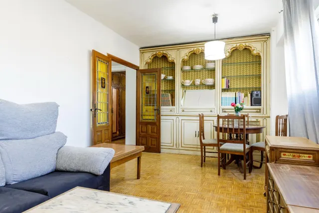 PRECIOSO PISO EN PASEO MARIA AGUSTIN — 7