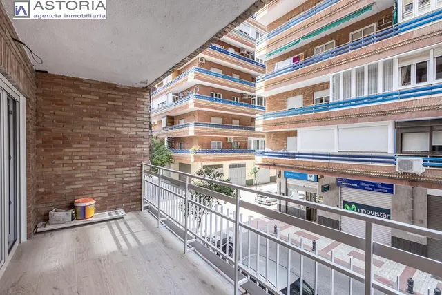 Piso reformado en Avenida Barcelona — 3