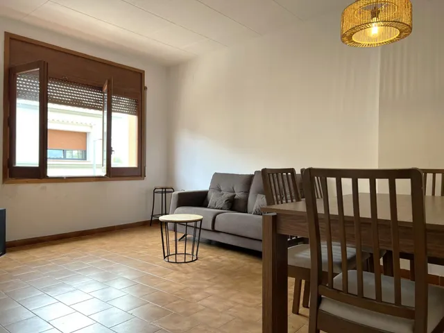 Piso con encanto y gran potencial en el centro de Sant Pere Pescador — 6