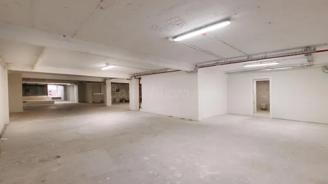 Local comercial 445m² en alquiler - Eixample - foto 3