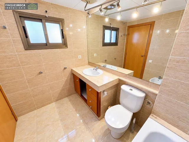 Exclusivo ático esquinero con 121 m2 de terraza y vistas al mar en la ràpita — 18