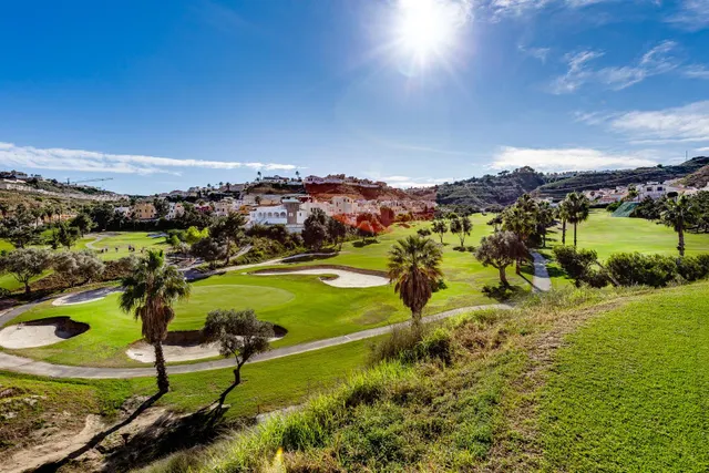 MAGNIFICO CHALET INDEPENDIENTE CON PISCINA PRIVADA Y VISTAS AL CAMPO DE GOLF EN CIUDAD QUESADA — 47