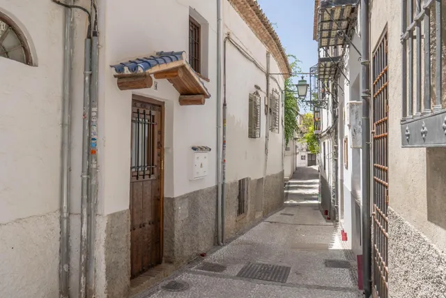 Espectacular casa con vistas directas a la Alhambra y Licencia Turística Activa en el Albaicín — 10