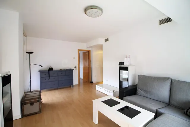ALQUILER EN URBANIZACIÓN - foto 5