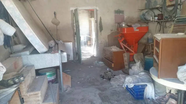 CASERON  DE PUEBLO PARA REFORMAR — 10