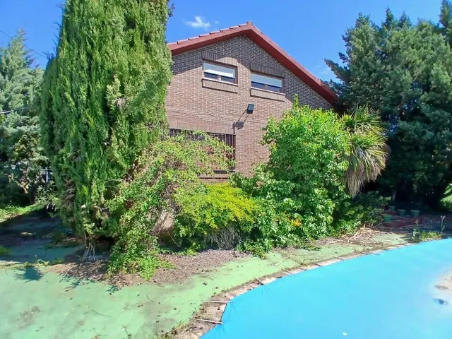 ESTUPENDA CASA  CON JARDIN EN VILLAREJO DE ORBIGO — 31