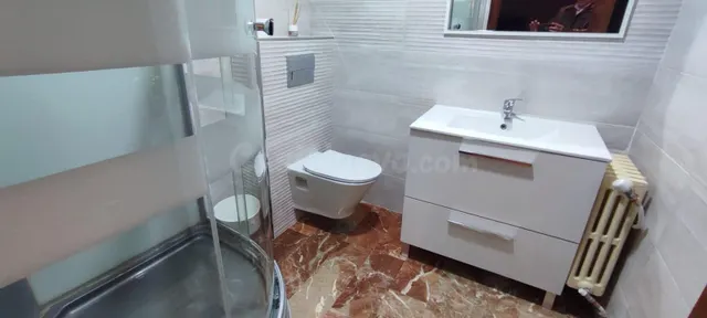 SE ALQUILA habitaciones PARA ESTUDIANTES - foto 5