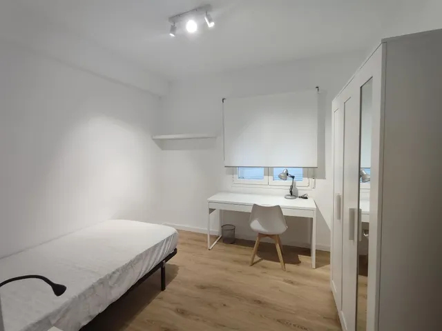 Piso alquiler Avda Madrid, Granada centro. — 15