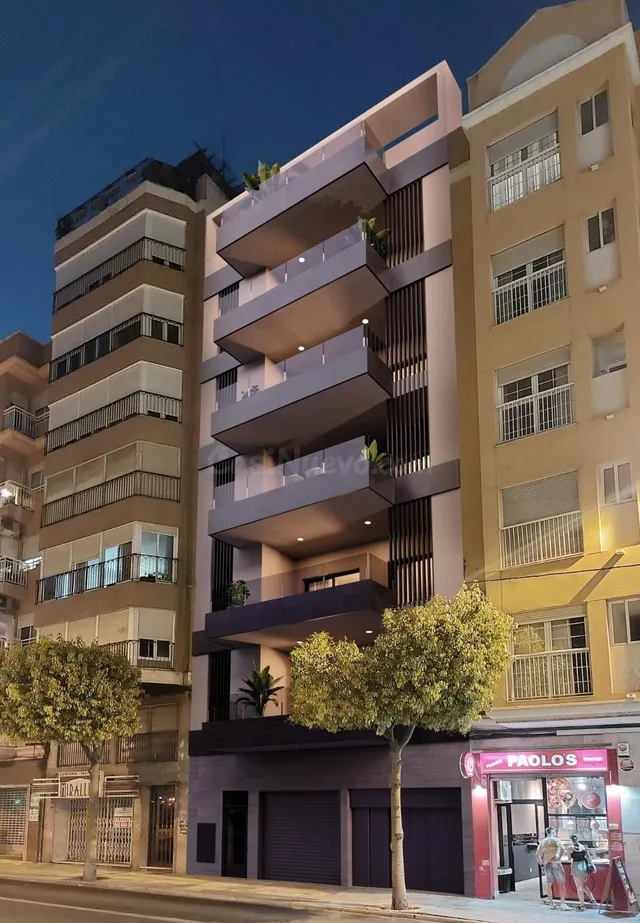 OBRA NUEVA EN CALLE VICENTE BLASCO IBAÑEZ, ELCHE — 2