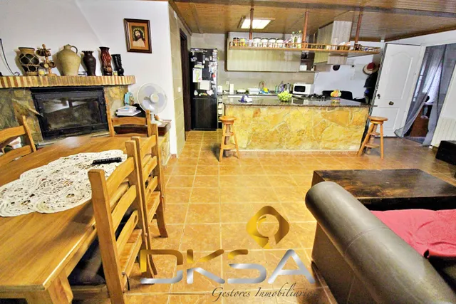 3.693 M2, PISCINA, CHIMENEA Y MUCHO ESPACIO PARA DISFRUTAR - foto 4