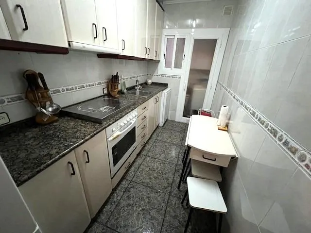 PISO  CON PARKING EN VENTA EN ESPLUGUES , C/ VIDAL I RIBAS — 10