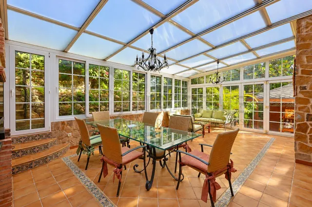 Chalet independiente a 100 m del mar con jardín y piscina en - foto 3