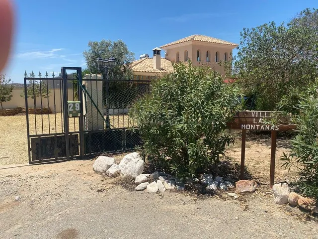 Villa 4 habitaciones 310m² en venta - Urcal