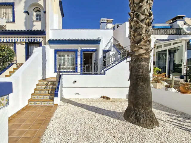 Casa 2 habitaciones 63m² en venta - Villamartín-Las Filipina