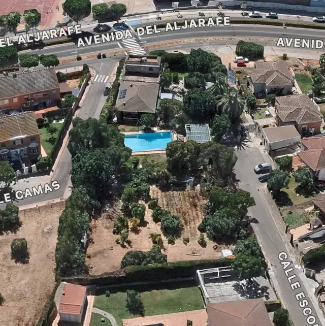 Chalet y parcela segregable en Palomares del Río — 63