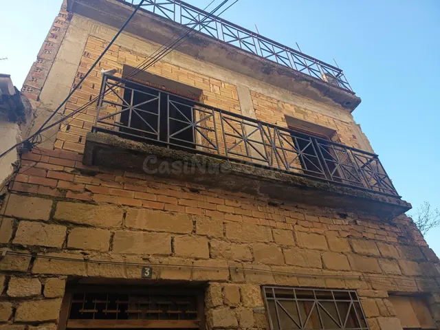 Edificio en Carcastillo. - foto 3