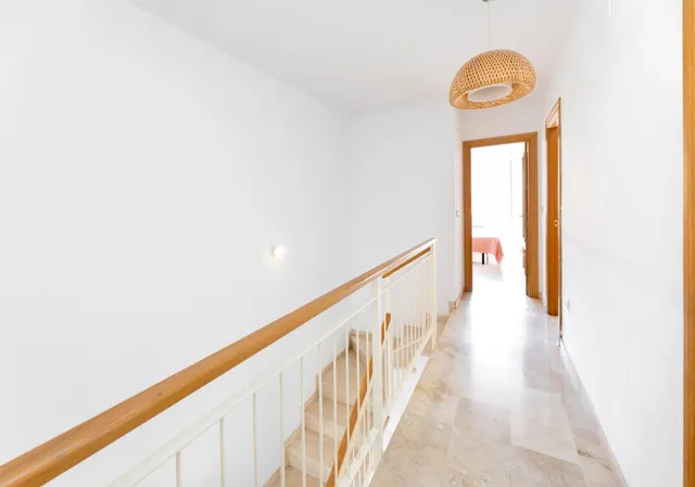 Casa Adosada Ideal en Urbanización con Piscina — 12