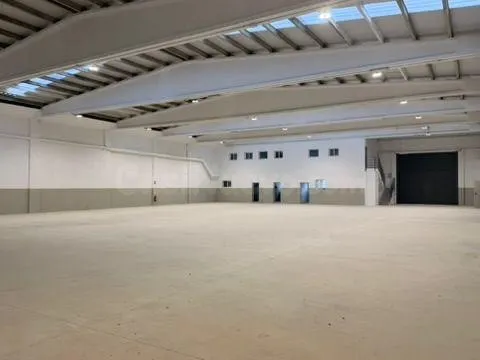 NAVE INDUSTRIAL  EN REUS CON GRAN PATIO PRIVADO — 5