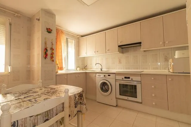 Oportunidad única de vivir junto al mar en una ubicación inmejorable. | CABANILLAS REAL ESTATE — 13